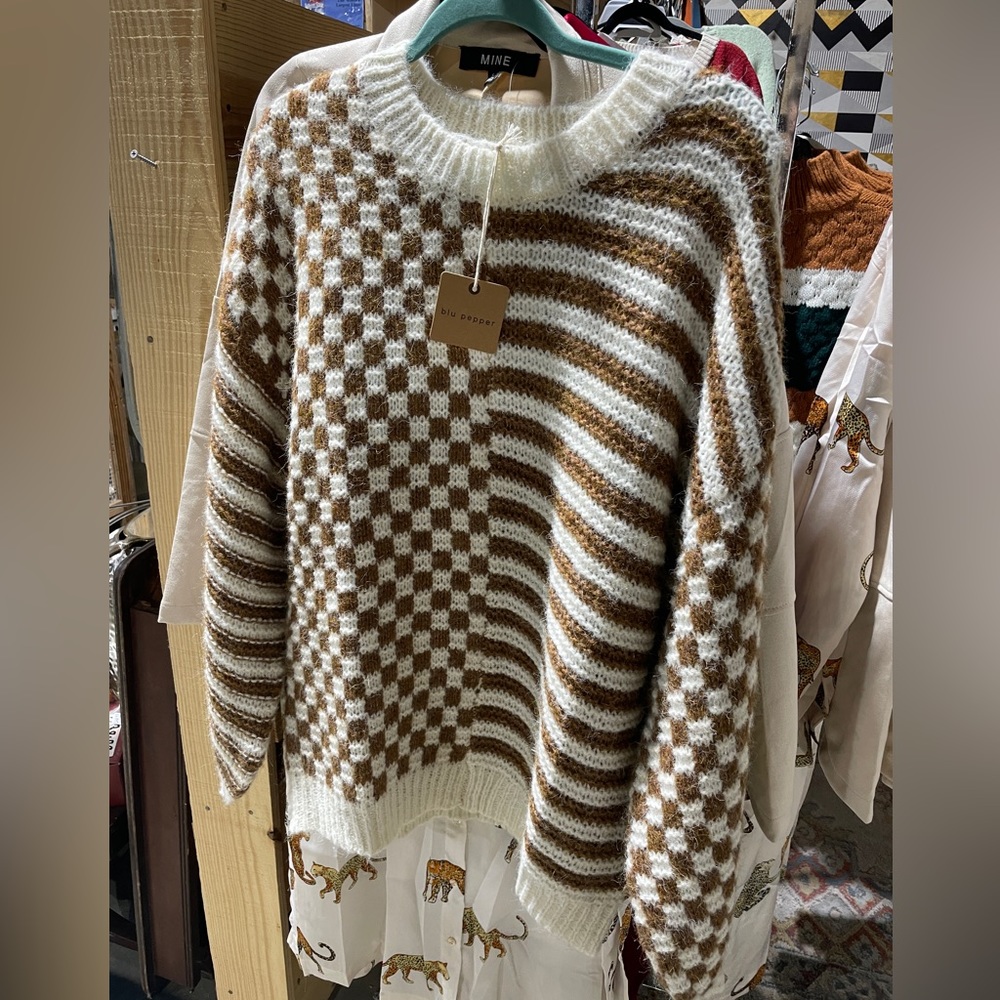 Blu Pepper sweater NWT